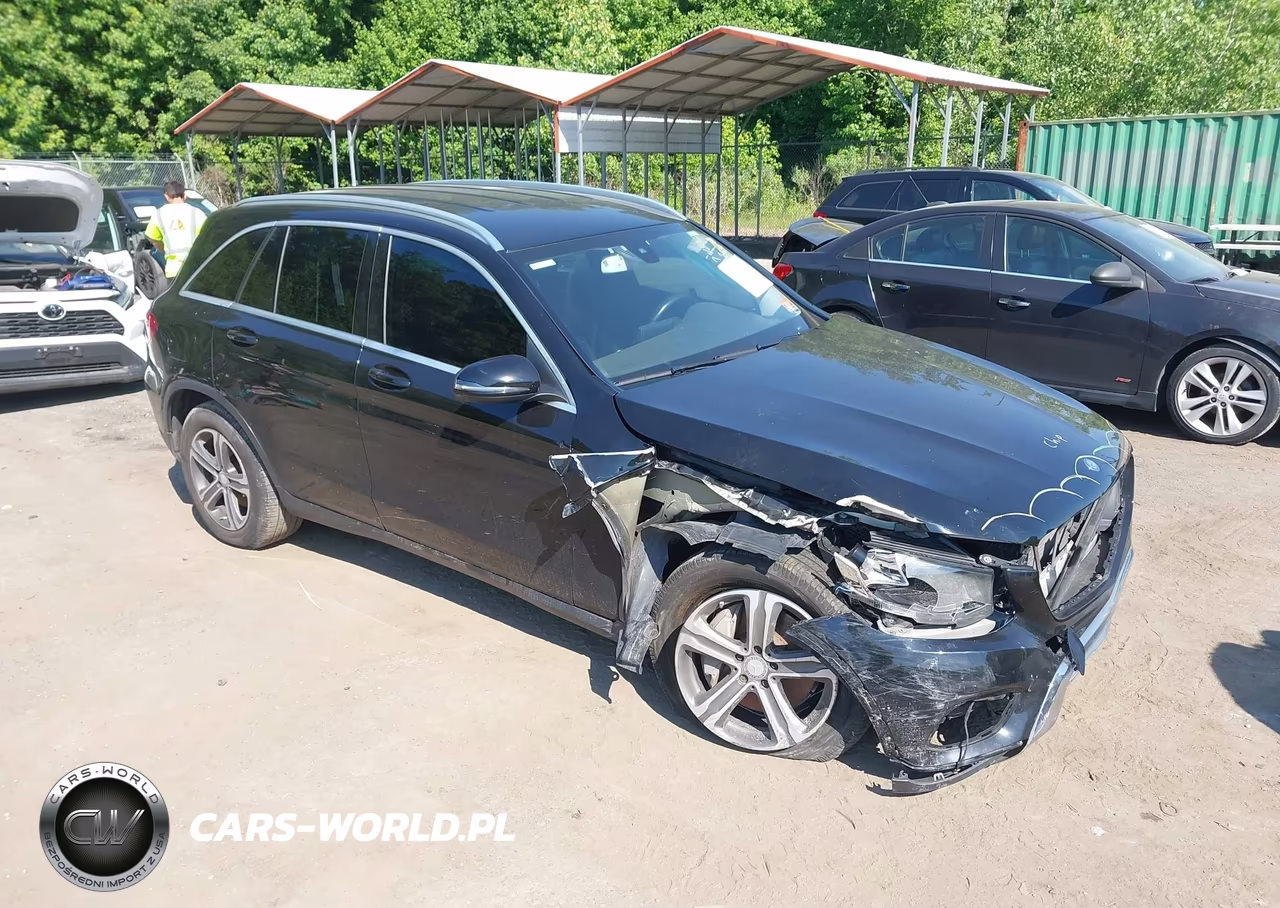 2016 Mercedes-Benz Glc 300 – zdjęcie 1 z 16