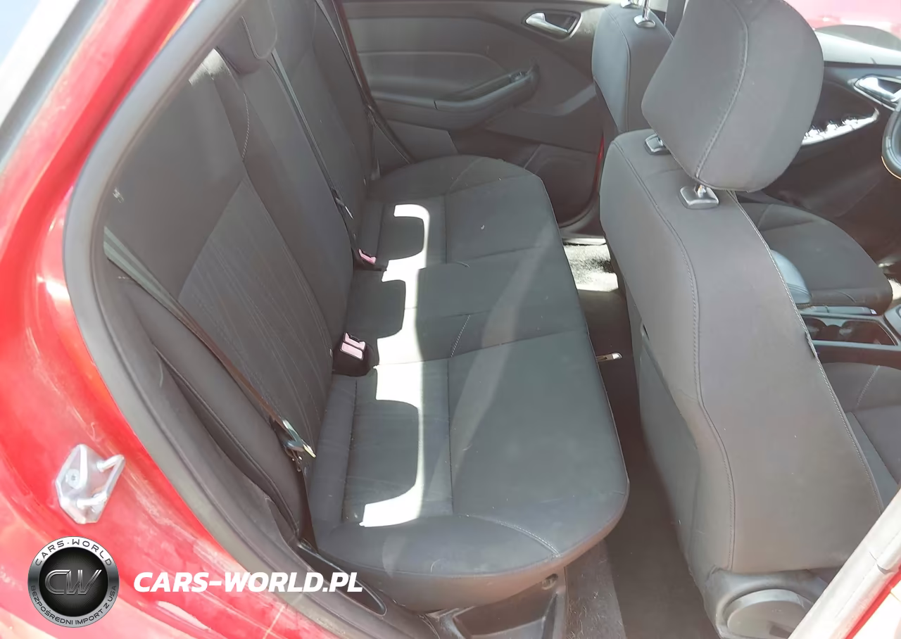 2015 Ford Focus Se VIN:1FADP3F24FL206846 - 8
