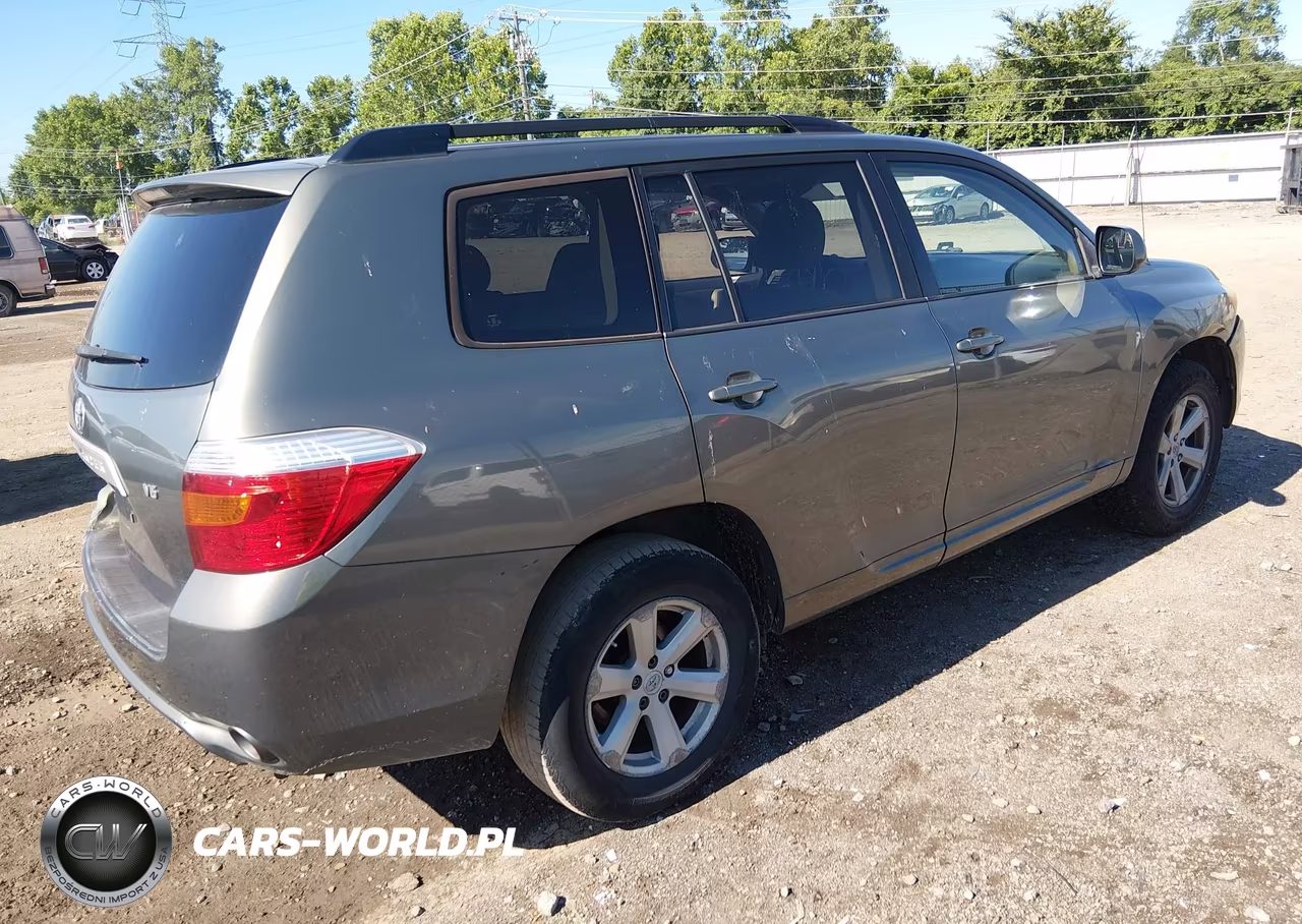 2008 Toyota Highlander VIN:JTEDS41A282008641 - 4