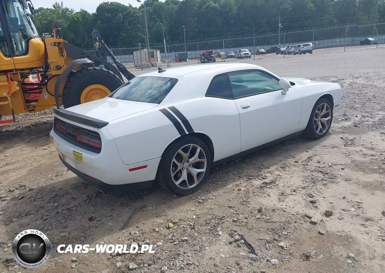 2015 Dodge Challenger Sxt Plus VIN:2C3CDZBG0FH805053 - 4