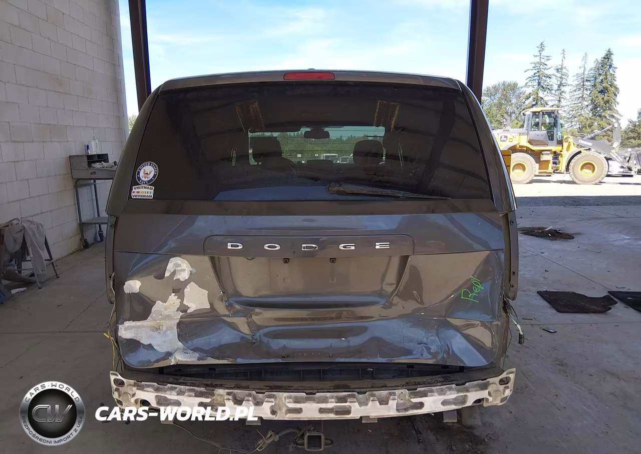 2018 Dodge Grand Caravan Gt VIN:2C4RDGEG8JR281952 - 17