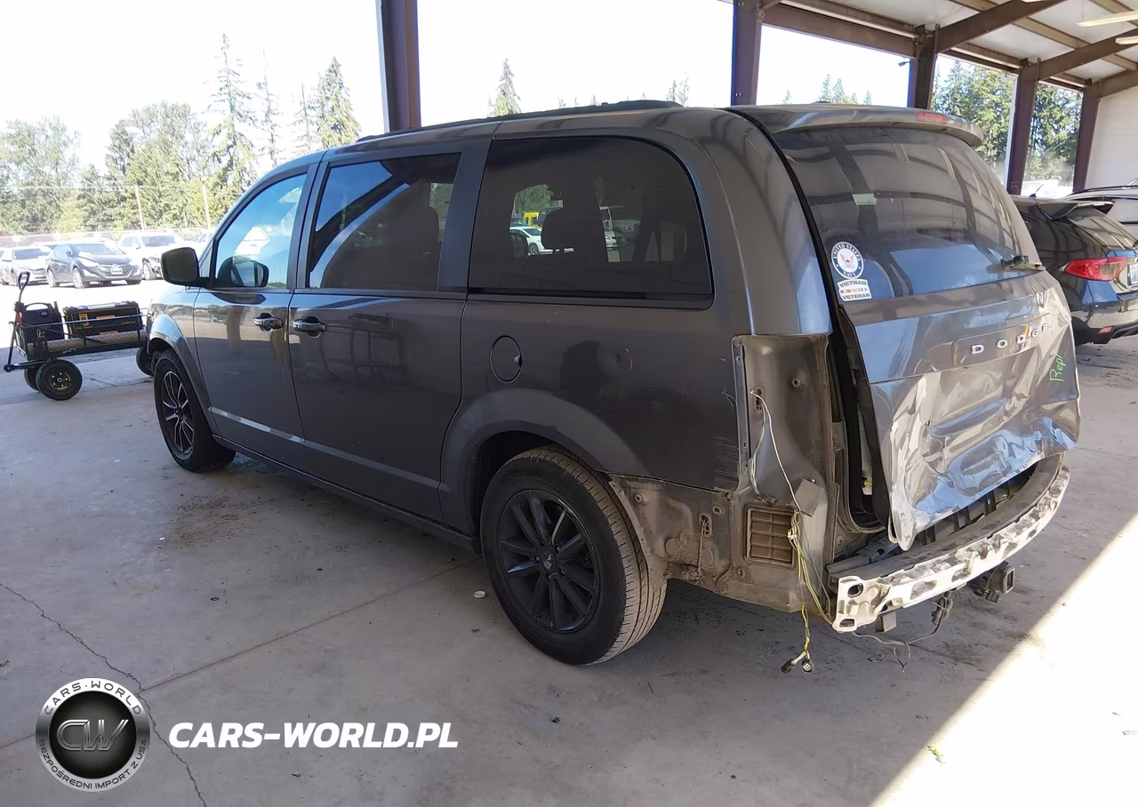 2018 Dodge Grand Caravan Gt VIN:2C4RDGEG8JR281952 - 3