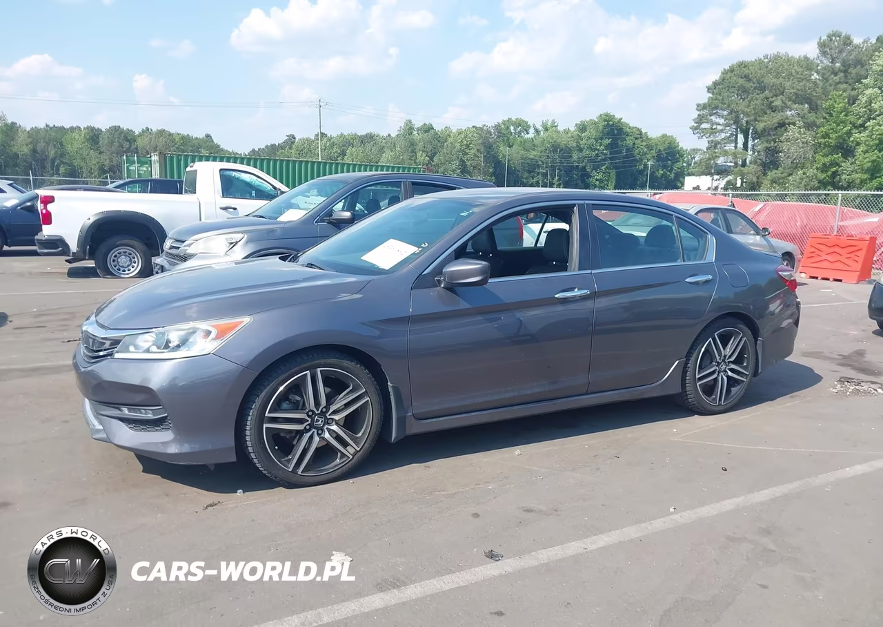 2017 Honda Accord Sport VIN:1HGCR2F58HA030811 - 14