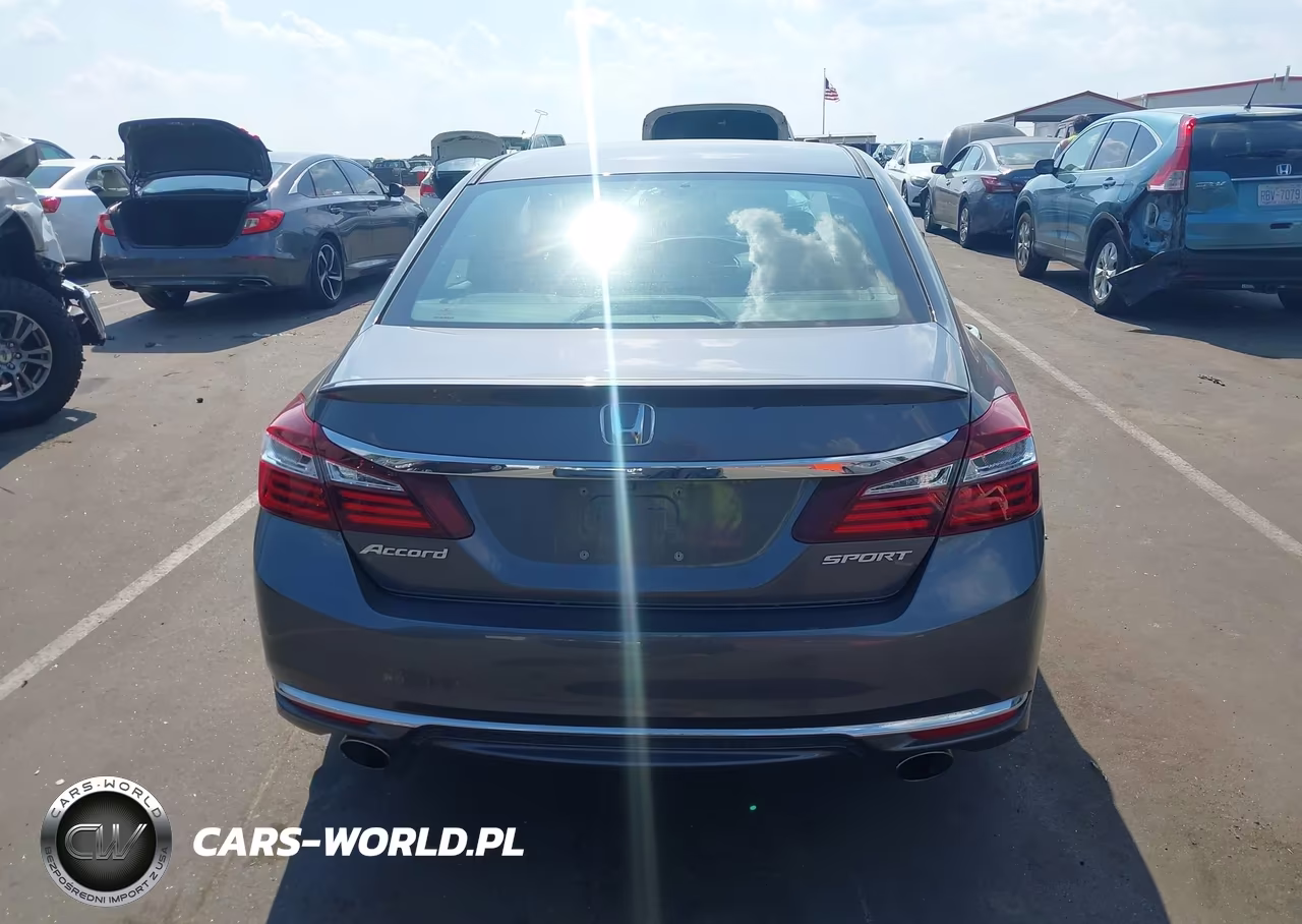 2017 Honda Accord Sport VIN:1HGCR2F58HA030811 - 16