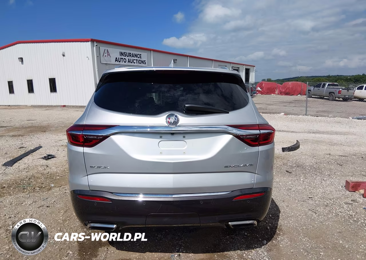 2018 Buick Enclave Essence VIN:5GAERBKW8JJ283429 - 16