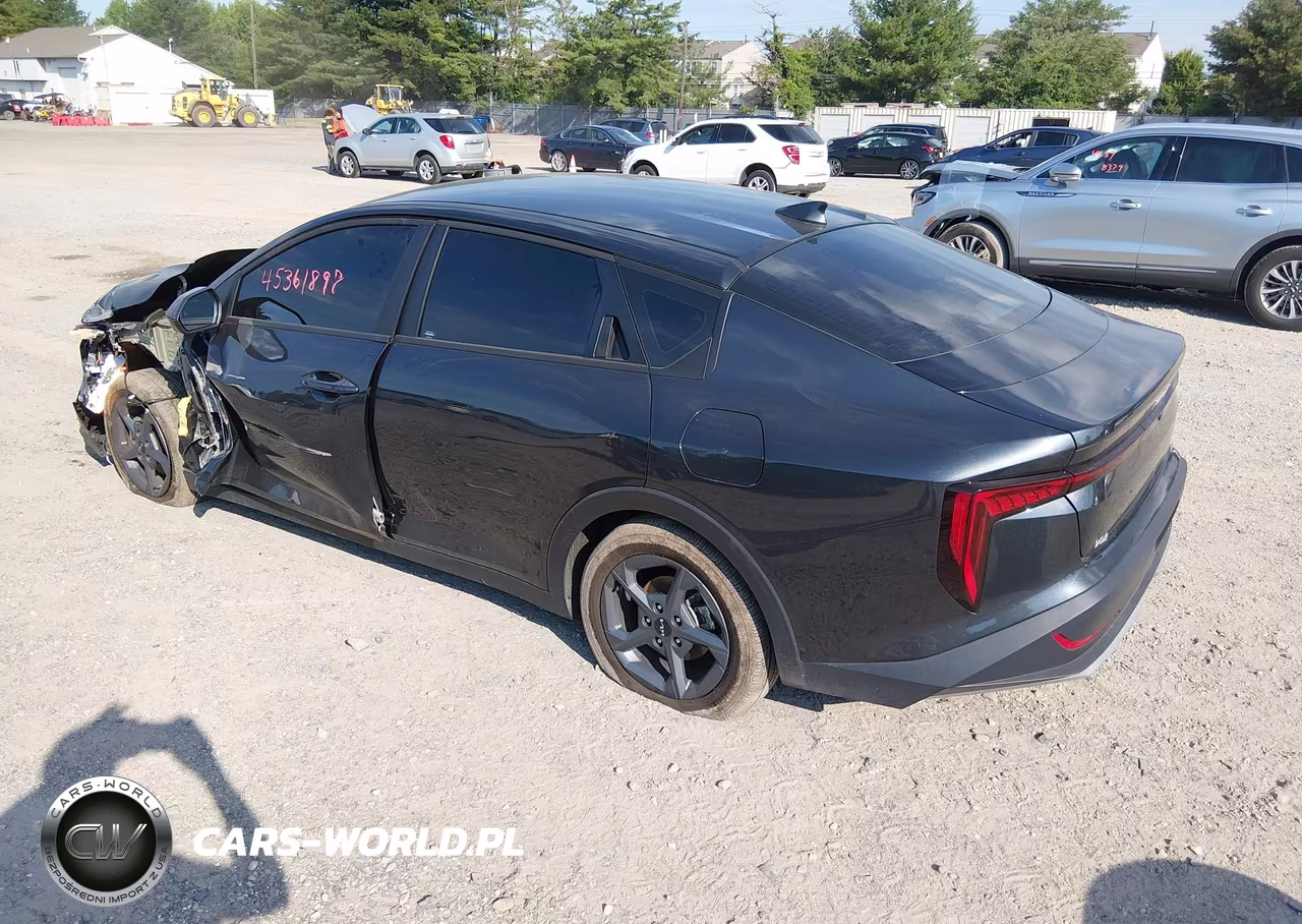 2025 Kia K4 Lxs VIN:3KPFT4DE8SE221144 - 3