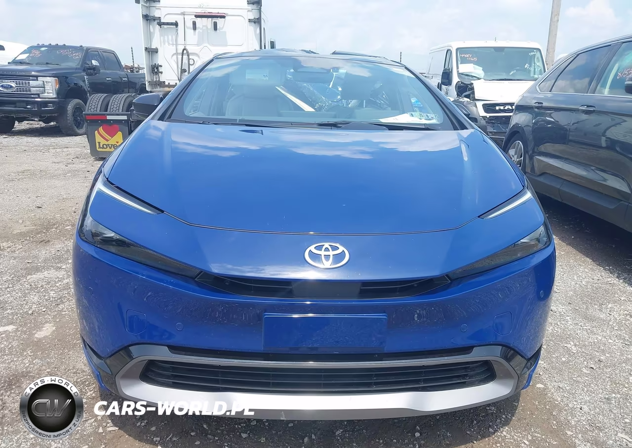2024 Toyota Prius Xle Awd-E VIN:JTDADABU8R3015761 - 12