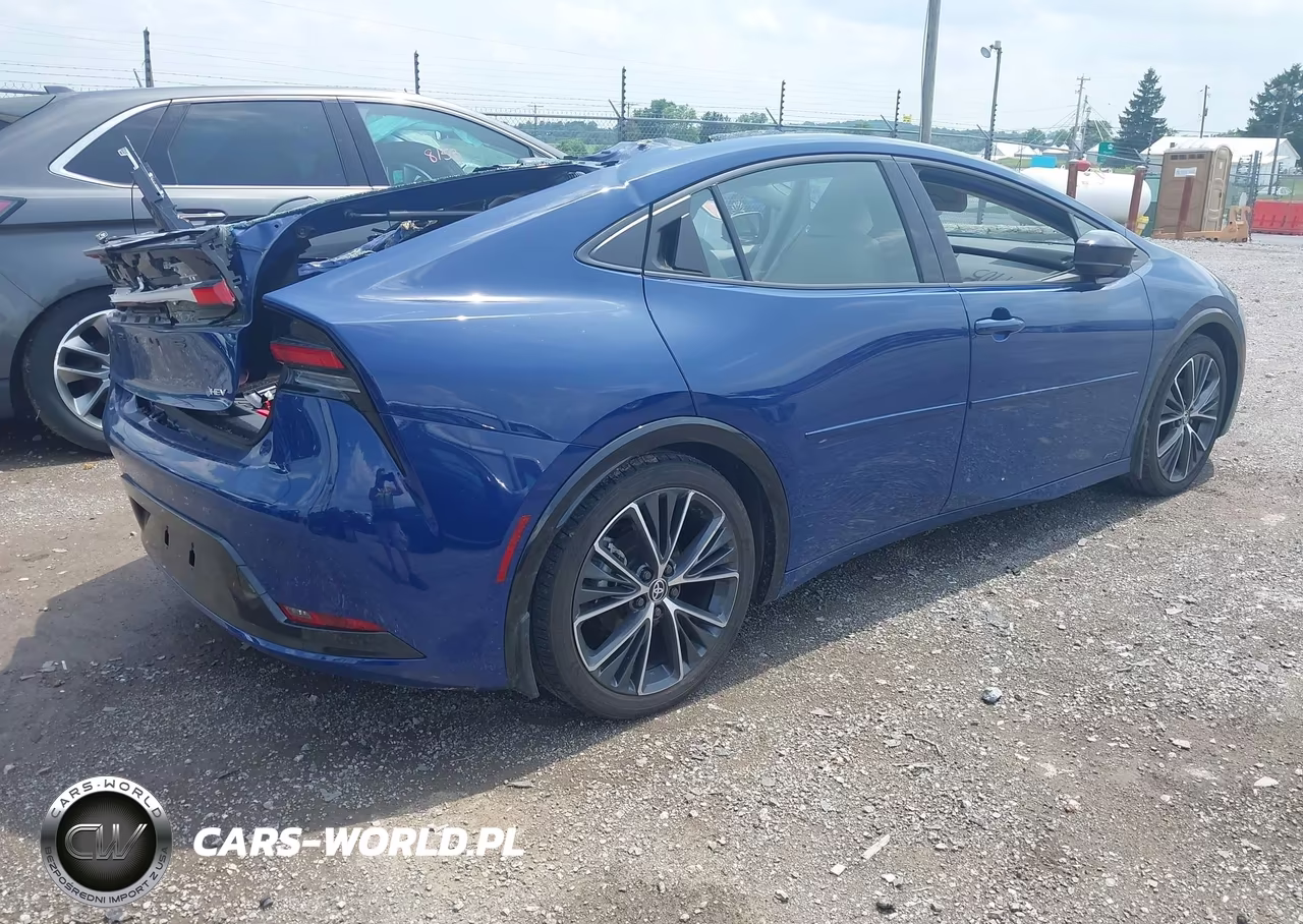 2024 Toyota Prius Xle Awd-E VIN:JTDADABU8R3015761 - 4
