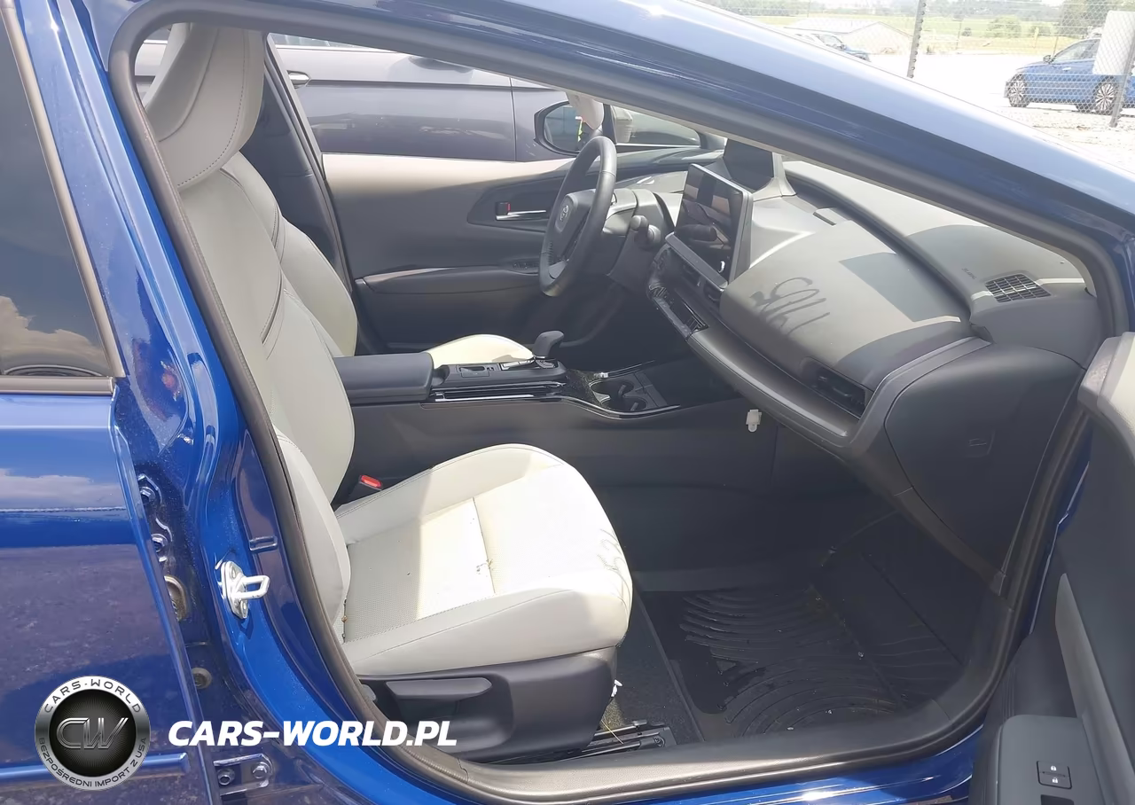 2024 Toyota Prius Xle Awd-E VIN:JTDADABU8R3015761 - 5