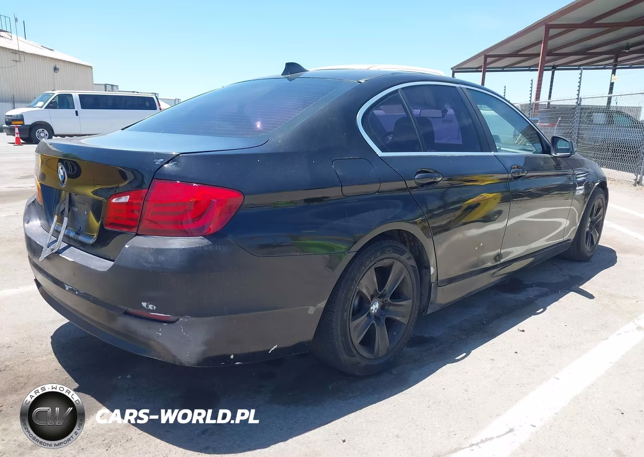 2011 BMW 528I VIN:WBAFR1C58BDS36627 - 4