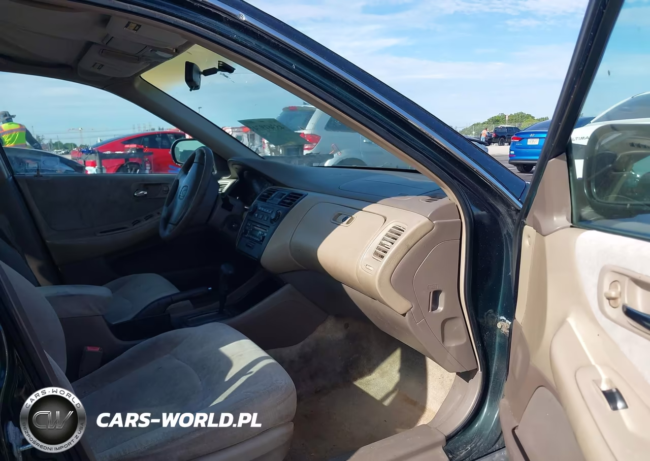 2001 Honda Accord 2.3 Lx VIN:1HGCG56441A003853 - 5