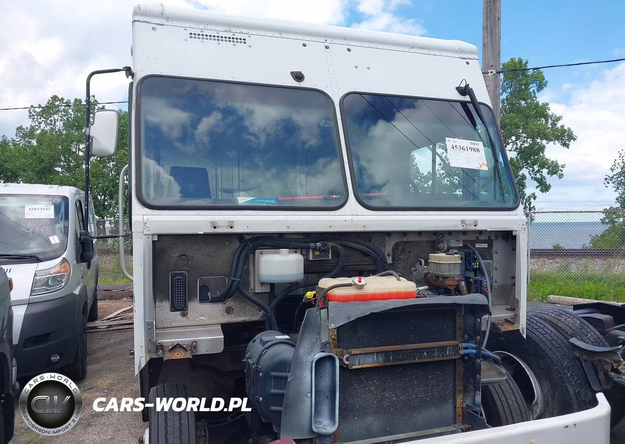 2013 Freightliner Chassis M Line Walk-In Van VIN:4UZAC3DV7DCFF6811 - 12