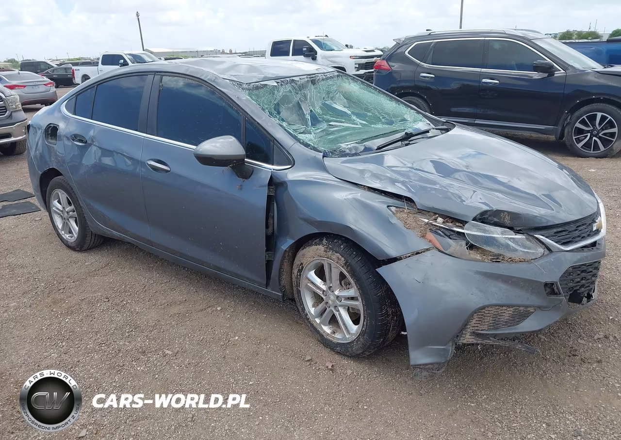 2018 Chevrolet Cruze Lt Auto – zdjęcie 1 z 16