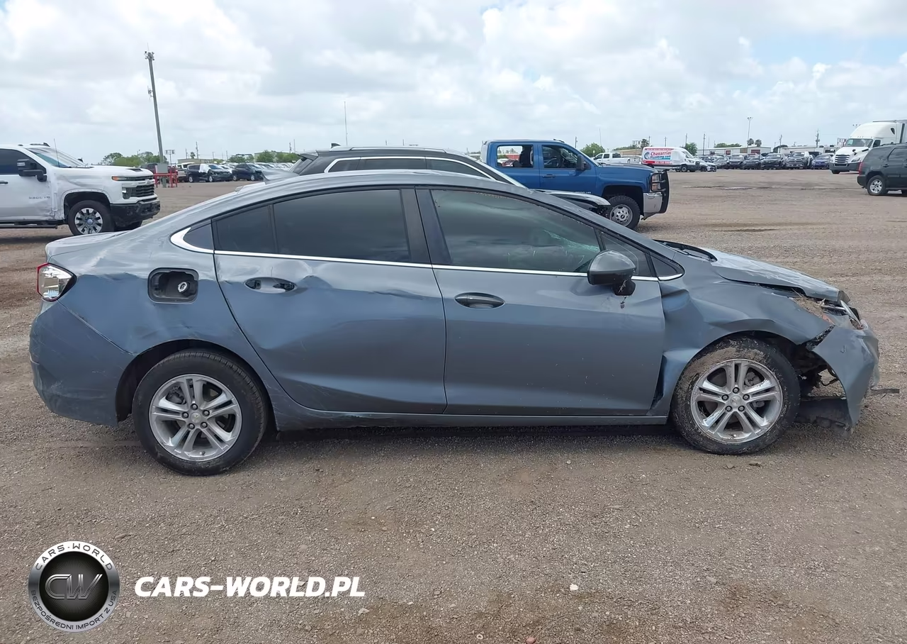 2018 Chevrolet Cruze Lt Auto VIN:1G1BE5SM2J7247089 - 13