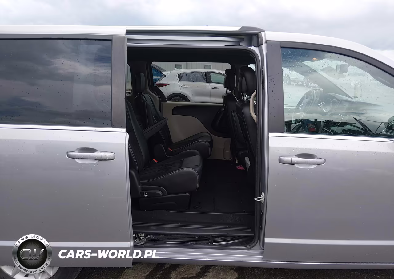 2018 Dodge Grand Caravan Sxt VIN:2C4RDGCG7JR238805 - 8
