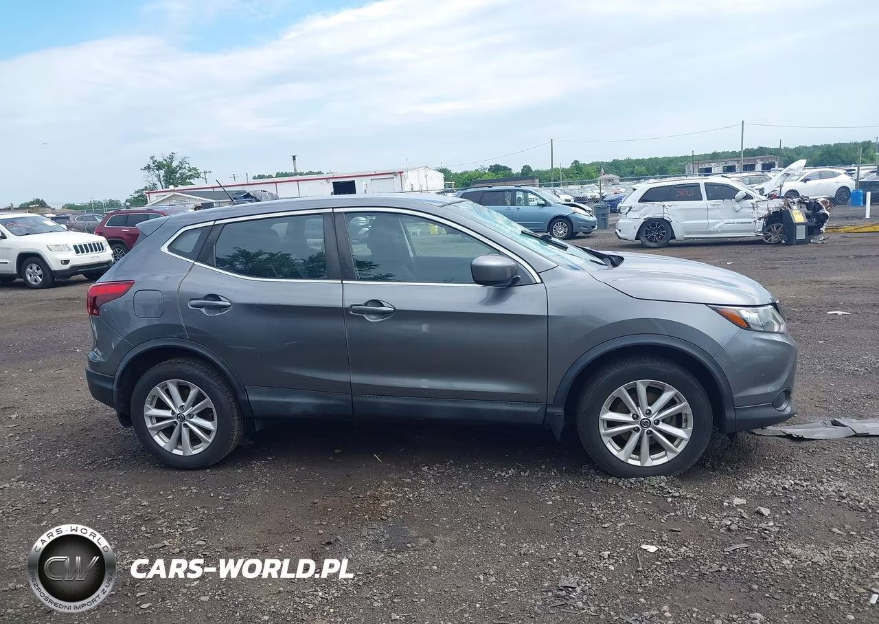 2019 Nissan Rogue Sport S VIN:JN1BJ1CR3KW627316 - 13
