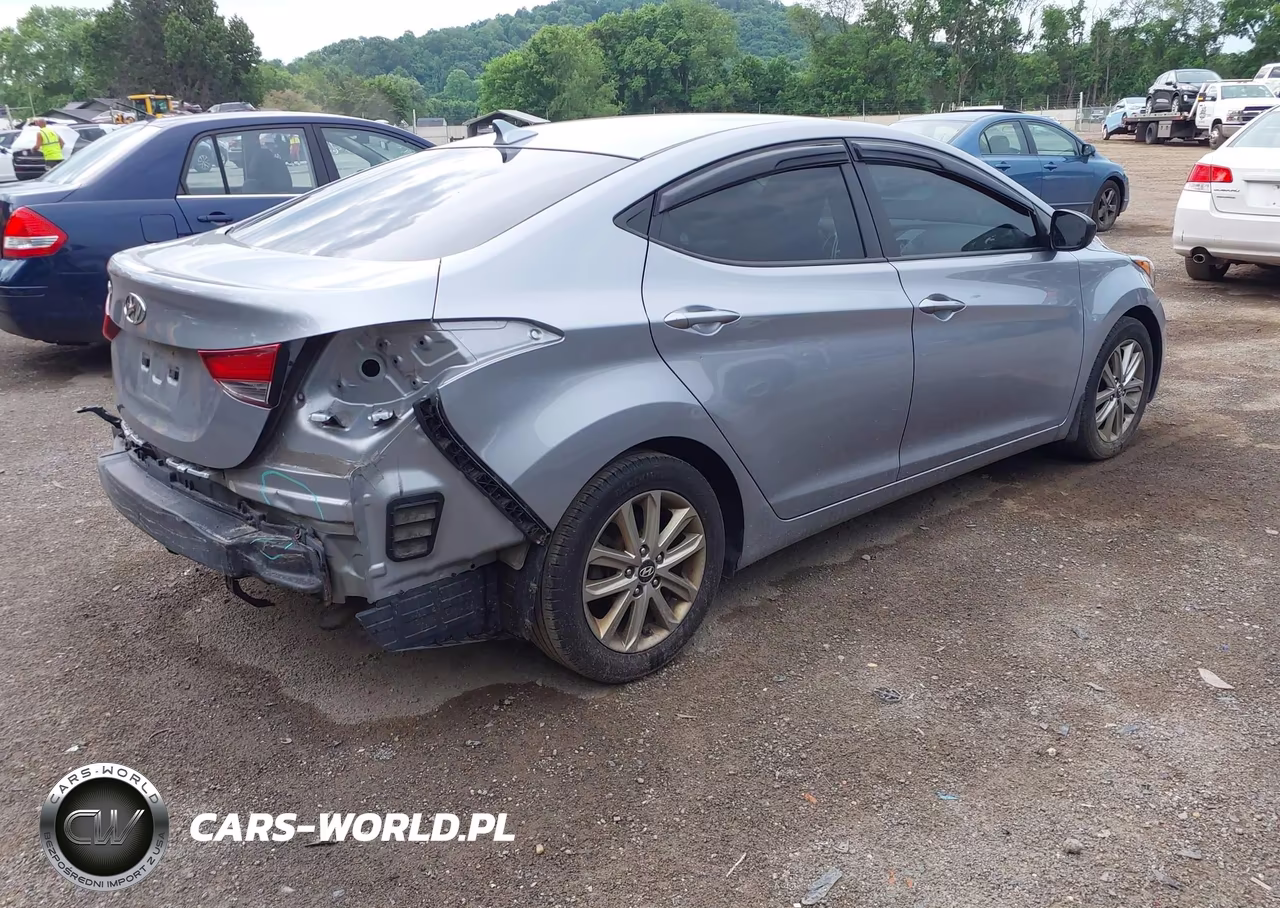 2015 Hyundai Elantra Se VIN:5NPDH4AE8FH632199 - 4