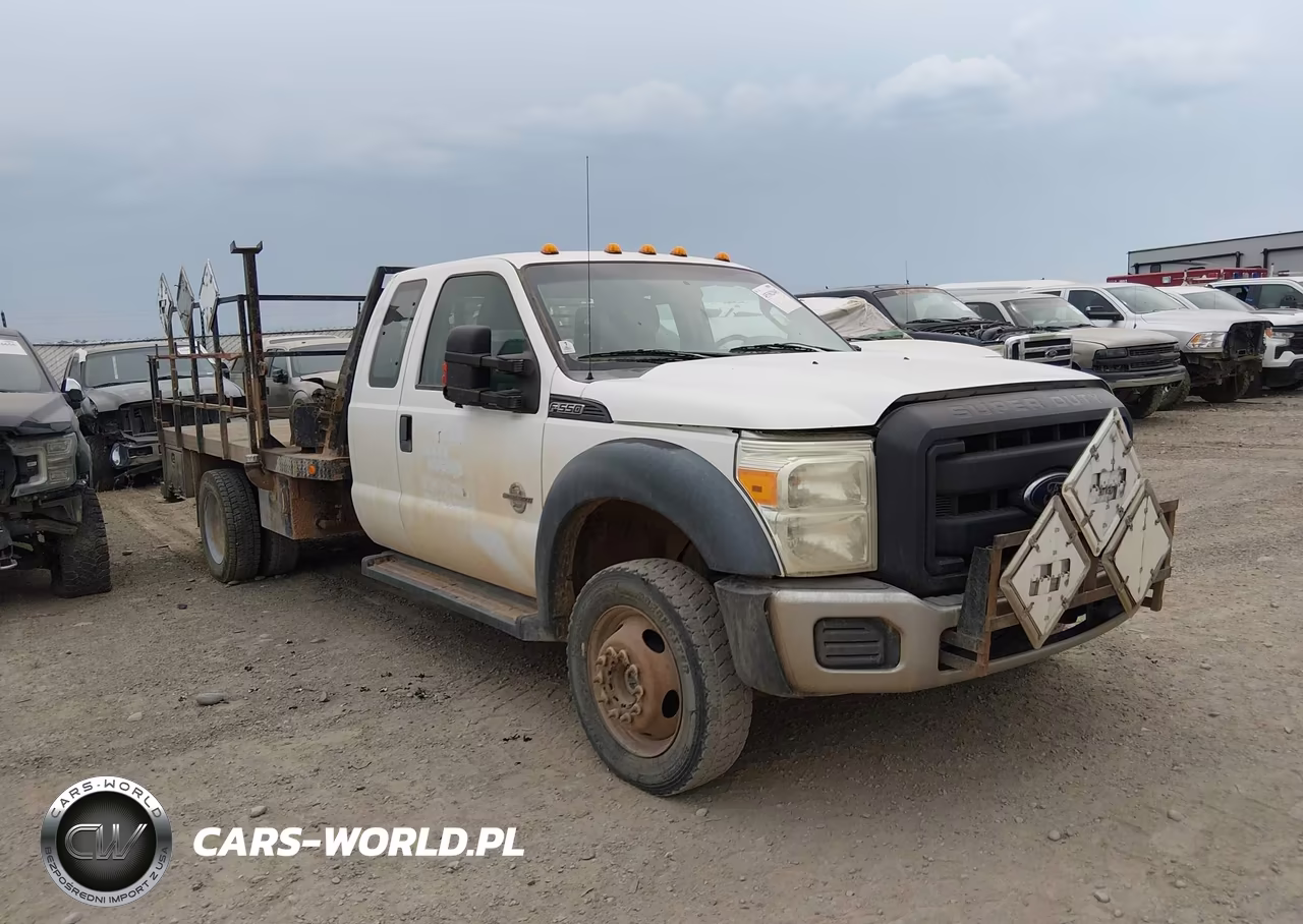 2015 Ford F-550 Chassis Xl