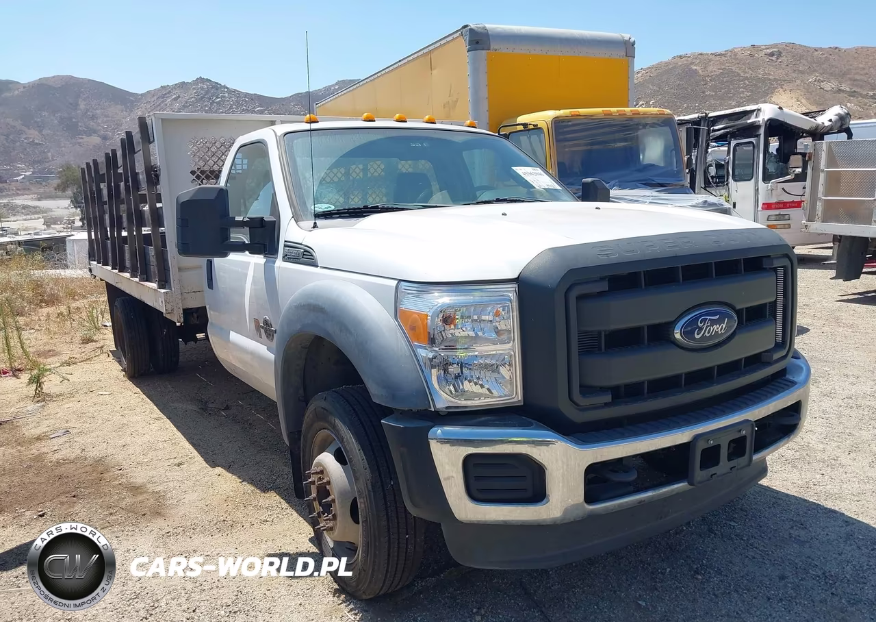 2015 Ford F-550 Chassis Xl – zdjęcie 1 z 17