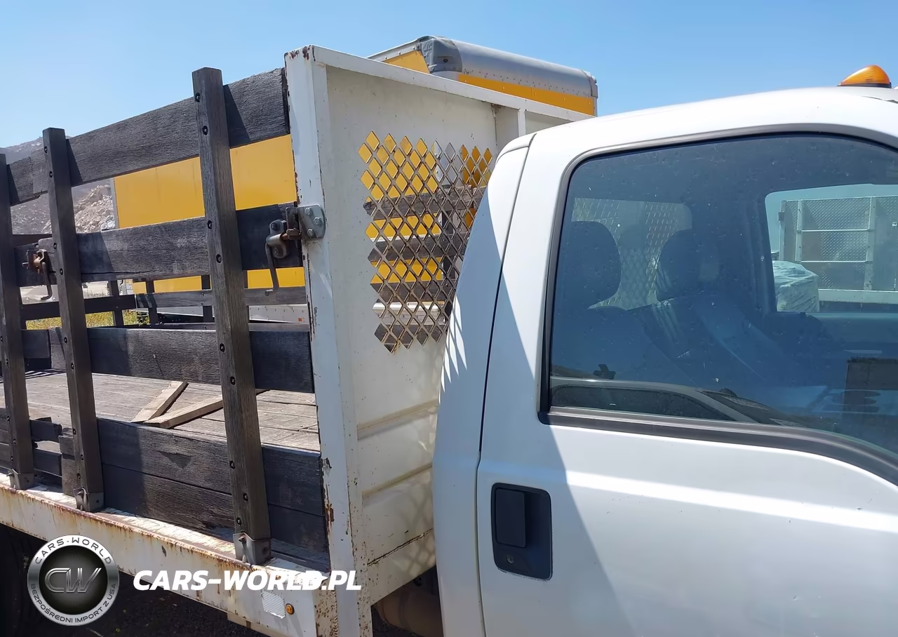 2015 Ford F-550 Chassis Xl VIN:1FDUF5GT2FED41825 - 14