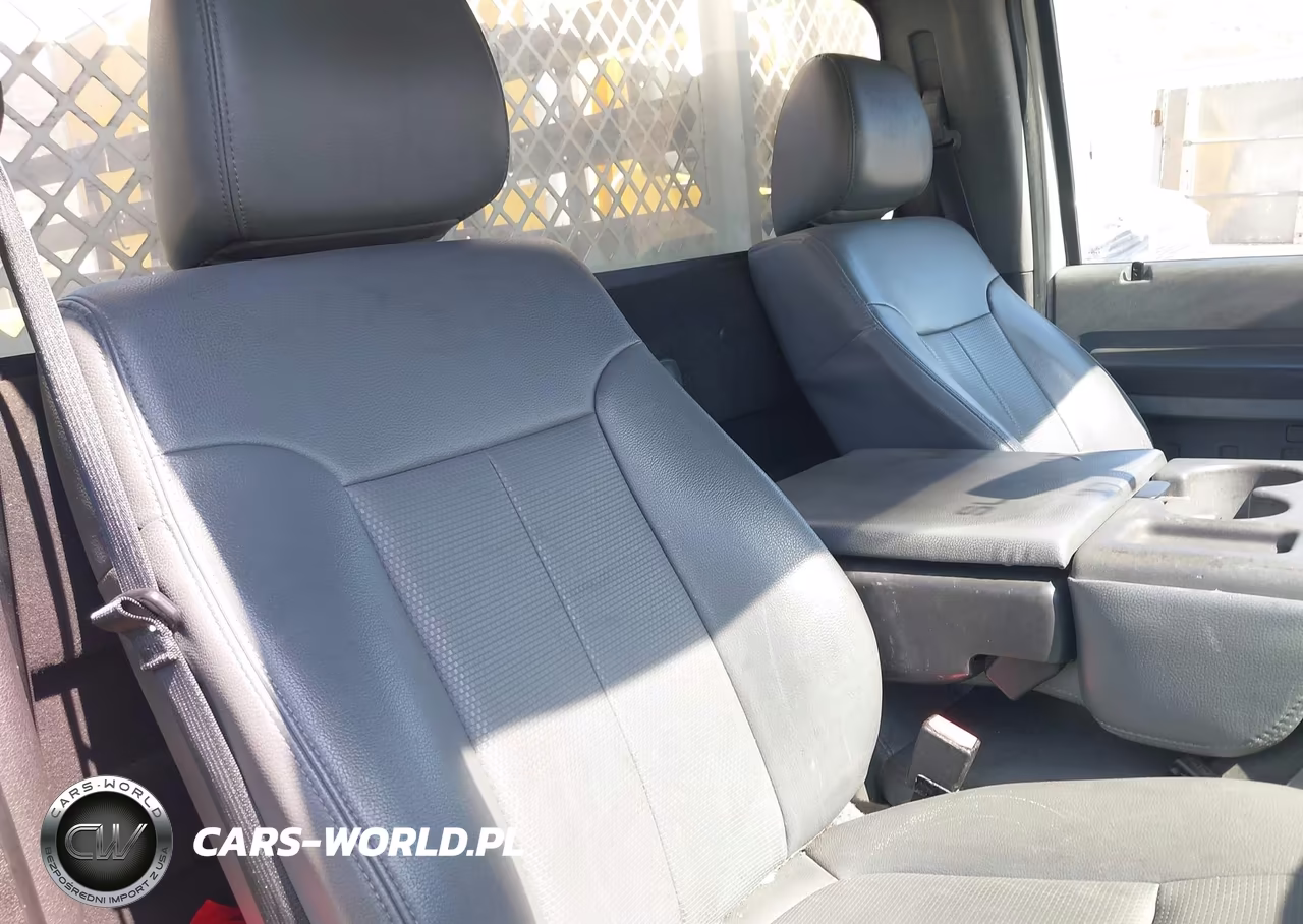2015 Ford F-550 Chassis Xl VIN:1FDUF5GT2FED41825 - 8