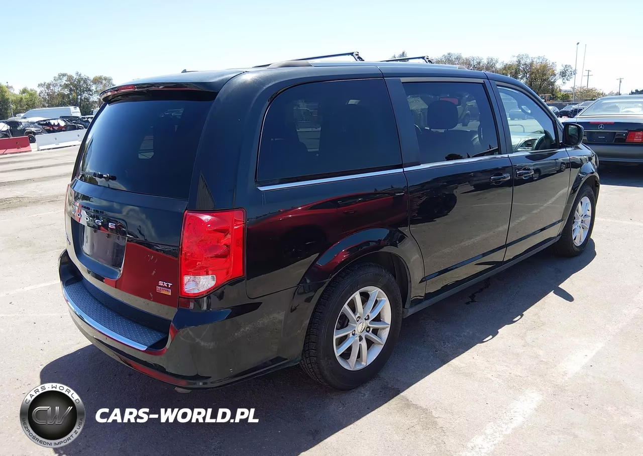2019 Dodge Grand Caravan Sxt VIN:2C4RDGCG5KR662176 - 4