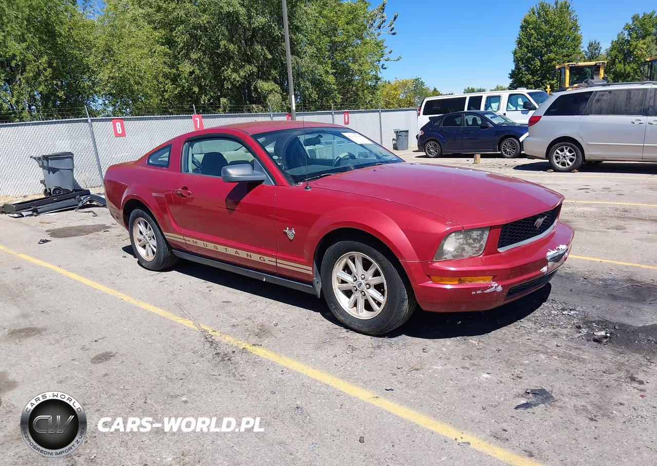 2009 Ford Mustang V6-V6 Premium