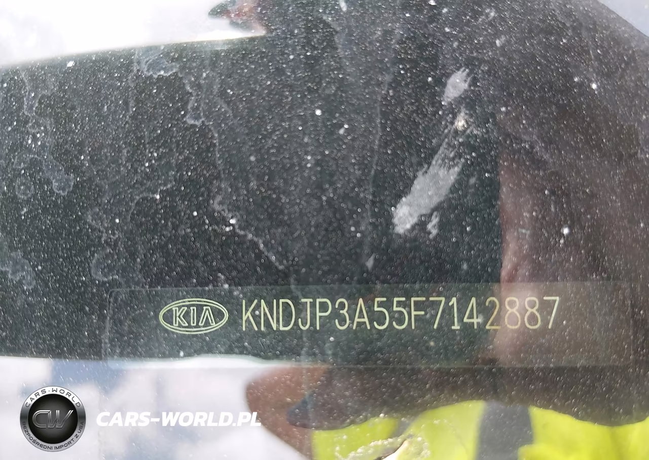 2015 Kia Soul + VIN:KNDJP3A55F7142887 - 9