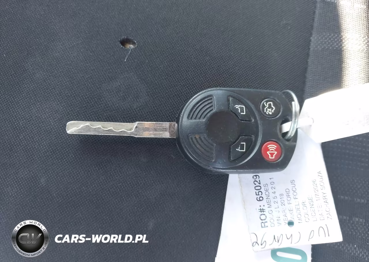 2018 Ford Focus Se VIN:1FADP3FE7JL254201 - 11