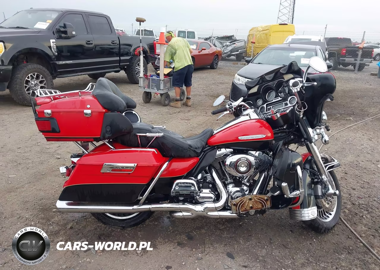2010 Harley-Davidson Flhtk VIN:1HD1KEM17AB612392 - 11