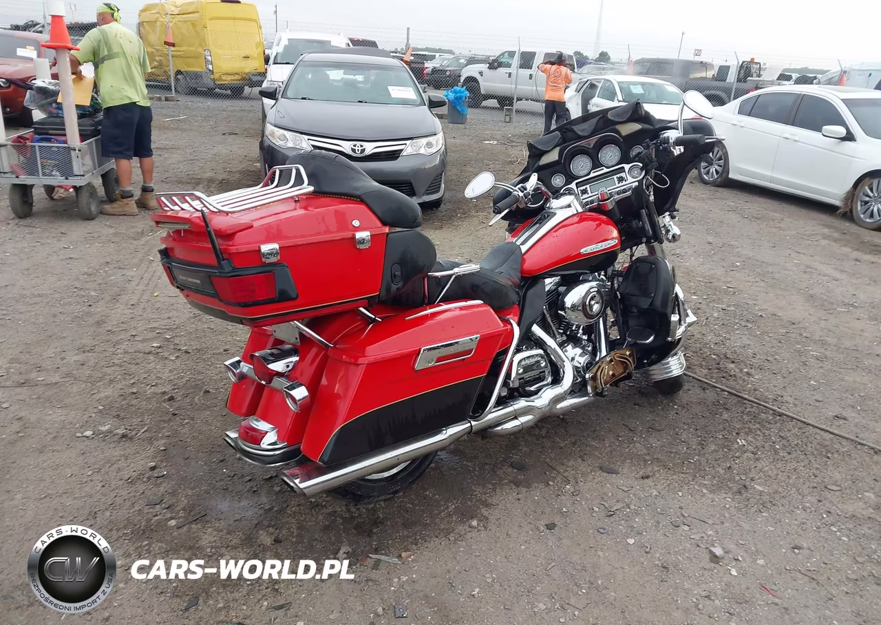 2010 Harley-Davidson Flhtk VIN:1HD1KEM17AB612392 - 4