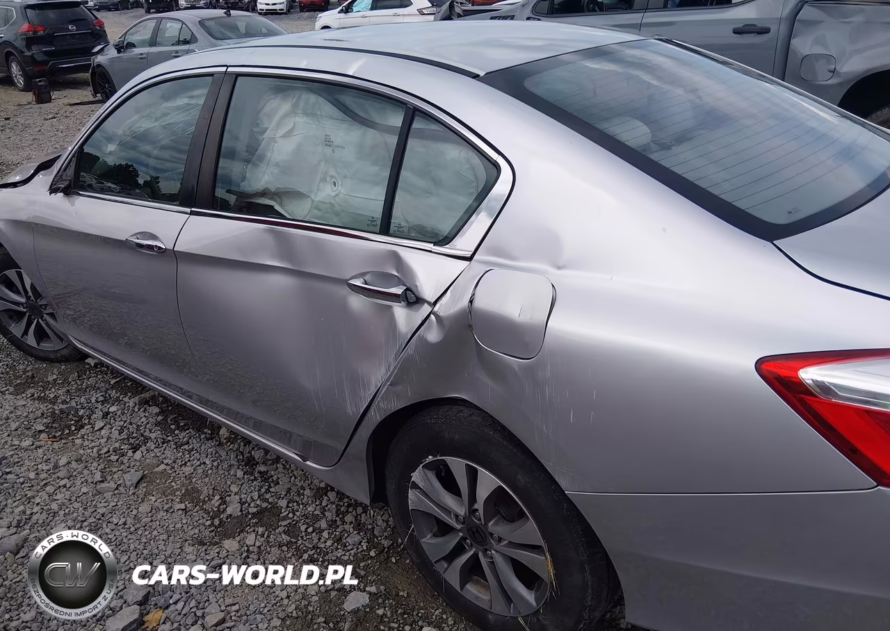 2015 Honda Accord Lx VIN:1HGCR2F30FA010032 - 13