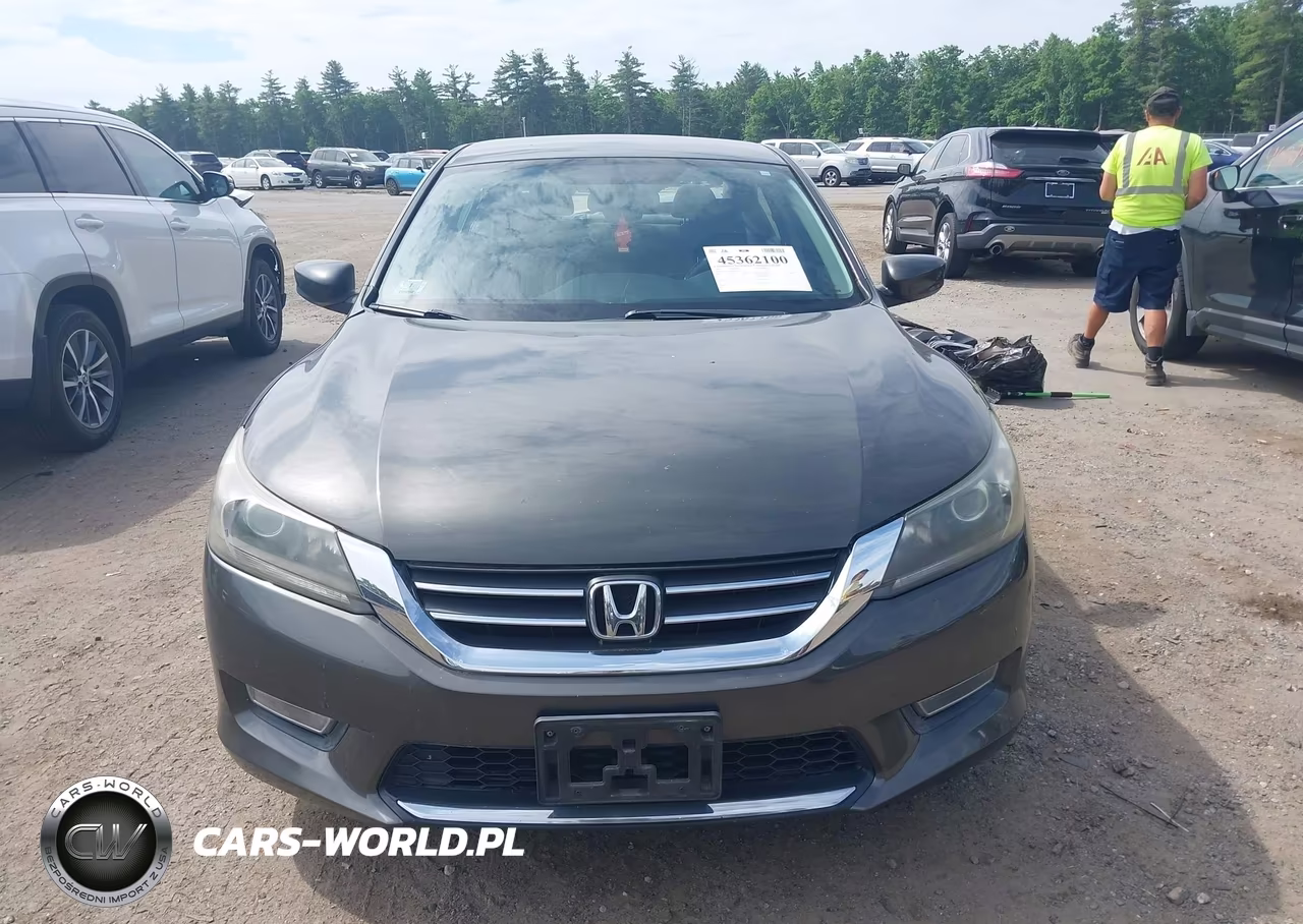 2013 Honda Accord Sport VIN:1HGCR2F59DA038670 - 13