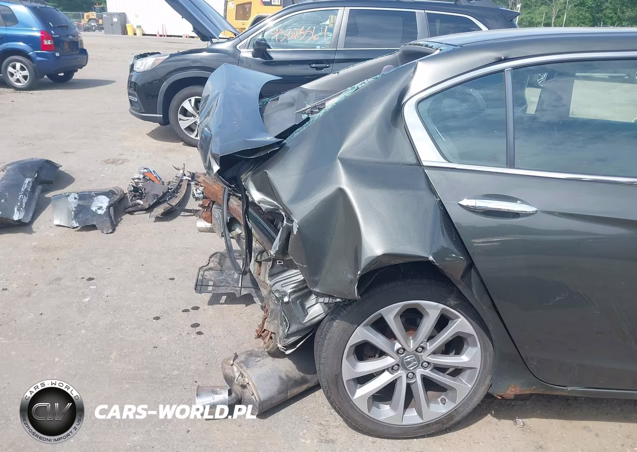 2013 Honda Accord Sport VIN:1HGCR2F59DA038670 - 19