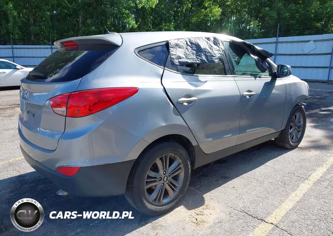 2015 Hyundai Tucson Gls VIN:KM8JT3AF1FU116868 - 4