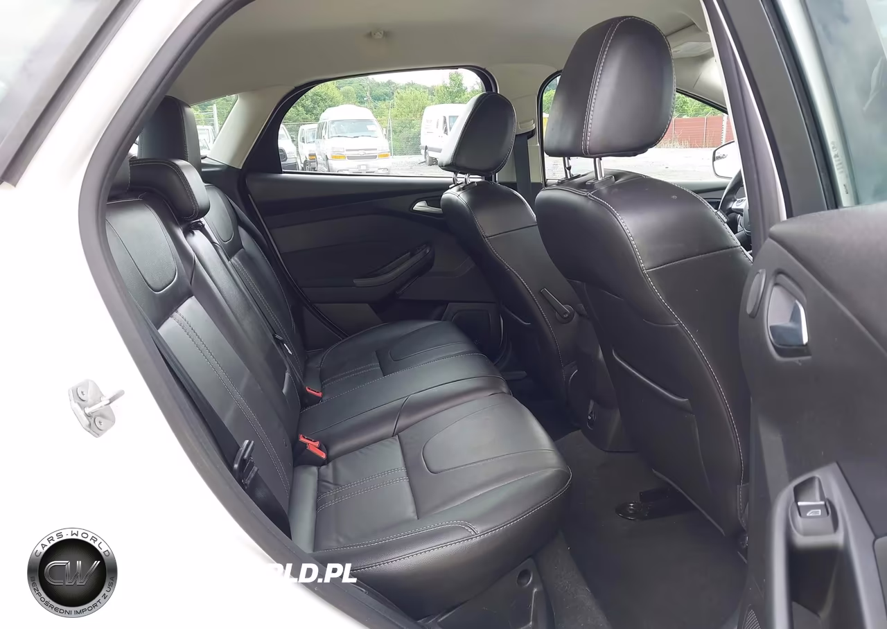 2014 Ford Focus Titanium VIN:1FADP3N28EL462939 - 8
