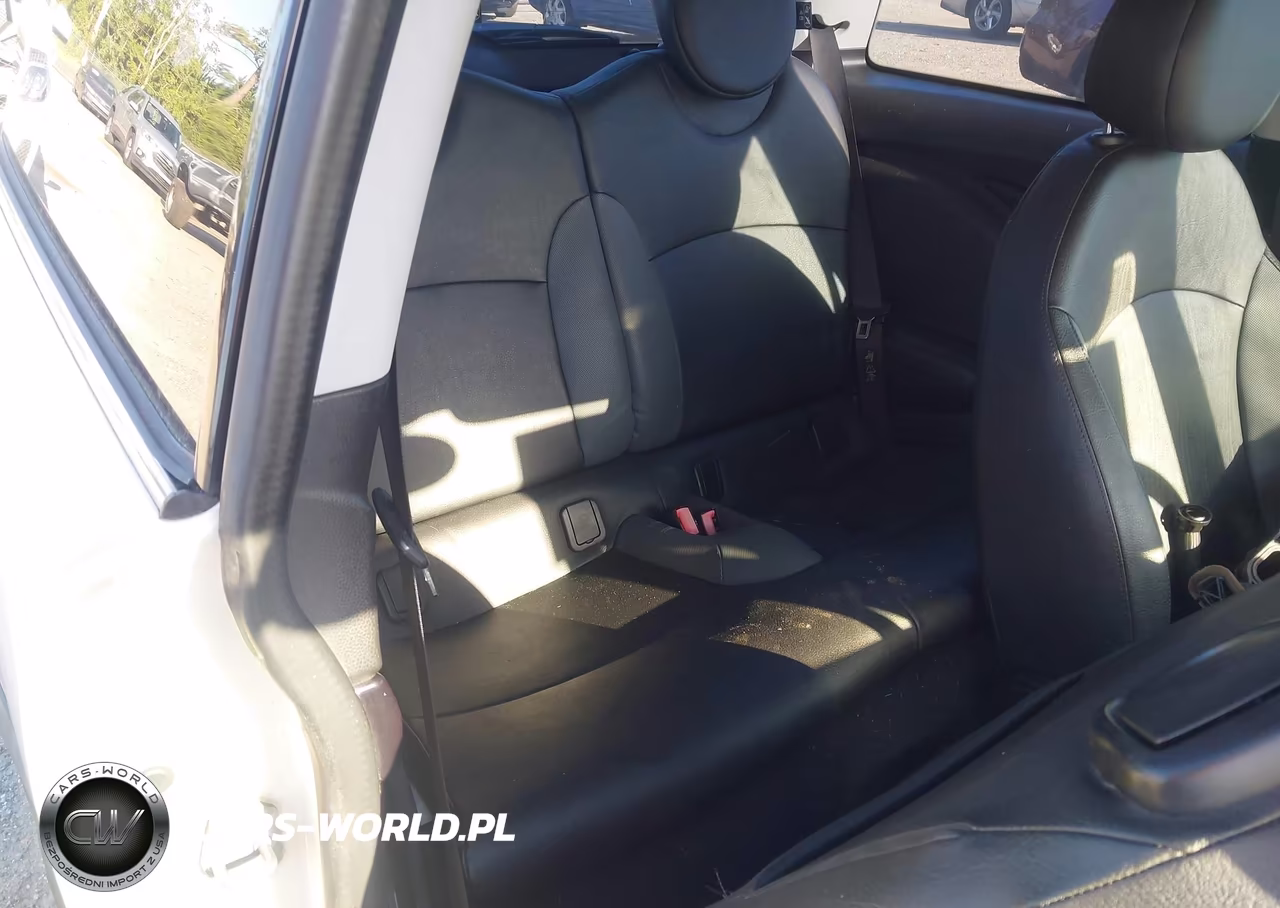 2010 Mini Cooper S VIN:WMWMF7C59ATZ70250 - 8
