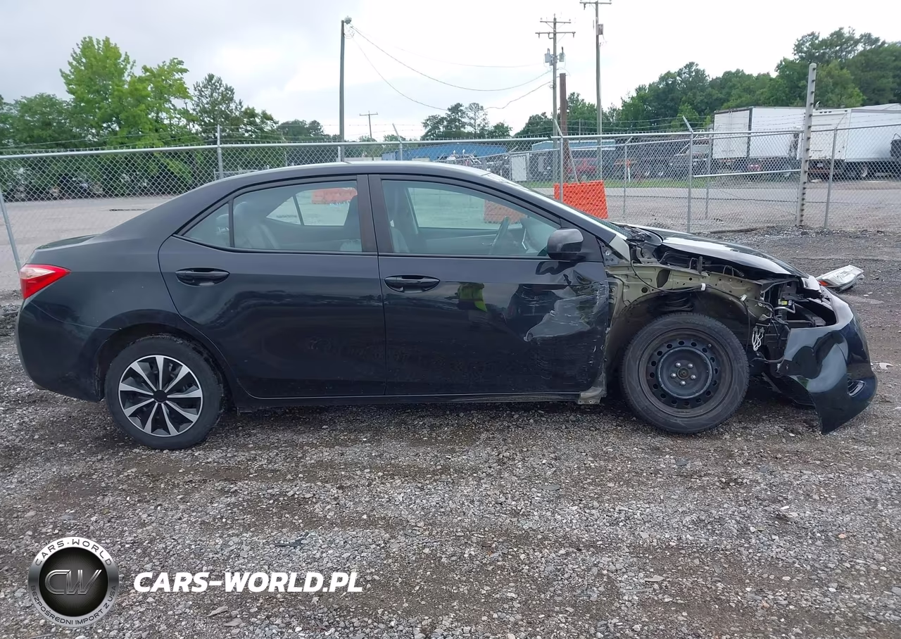 2018 Toyota Corolla Le VIN:2T1BURHEXJC101572 - 13