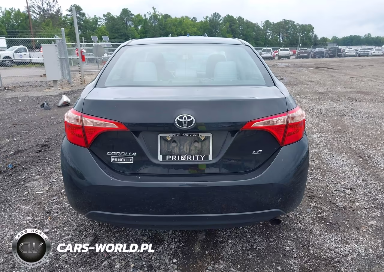 2018 Toyota Corolla Le VIN:2T1BURHEXJC101572 - 16