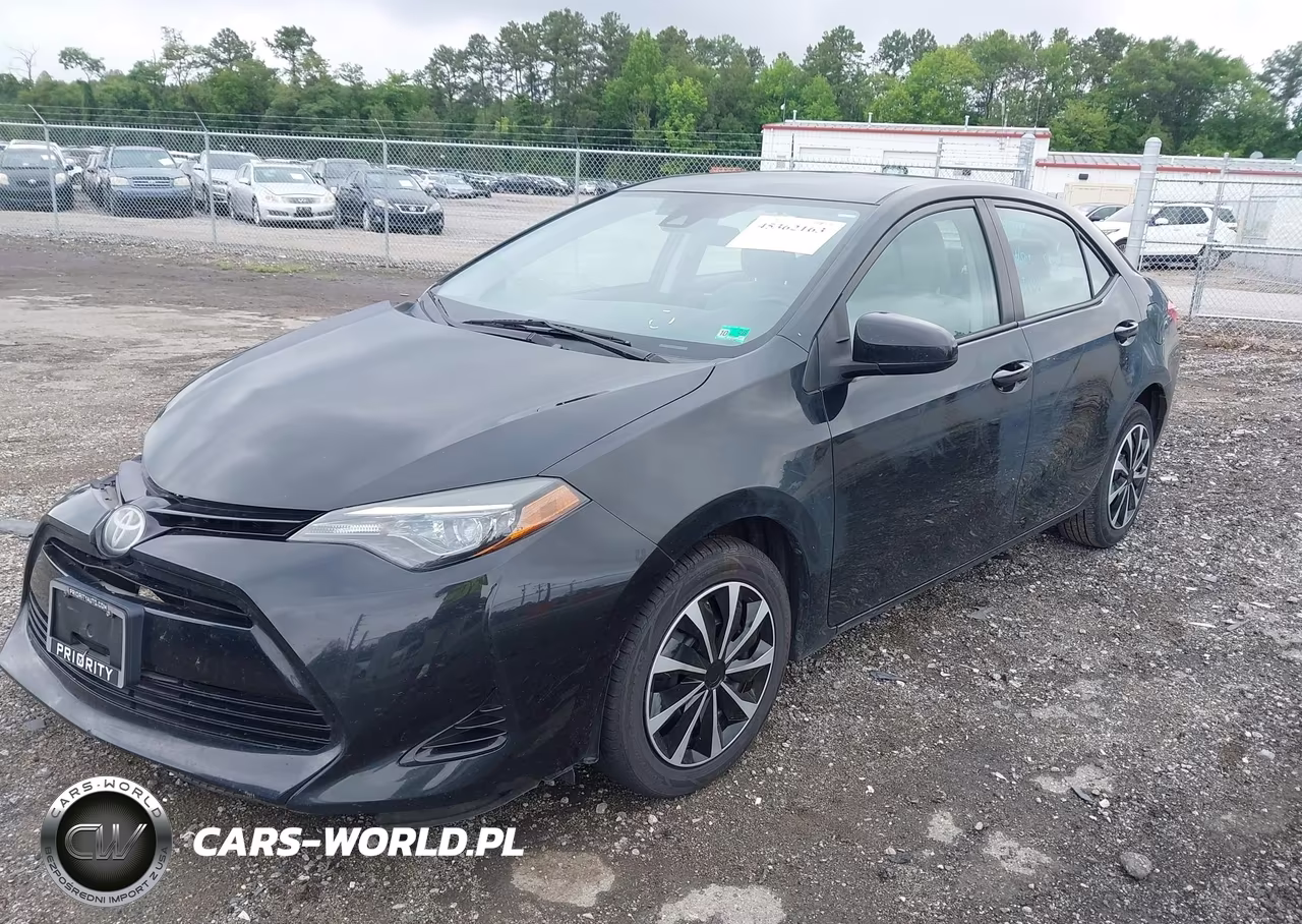 2018 Toyota Corolla Le VIN:2T1BURHEXJC101572 - 2