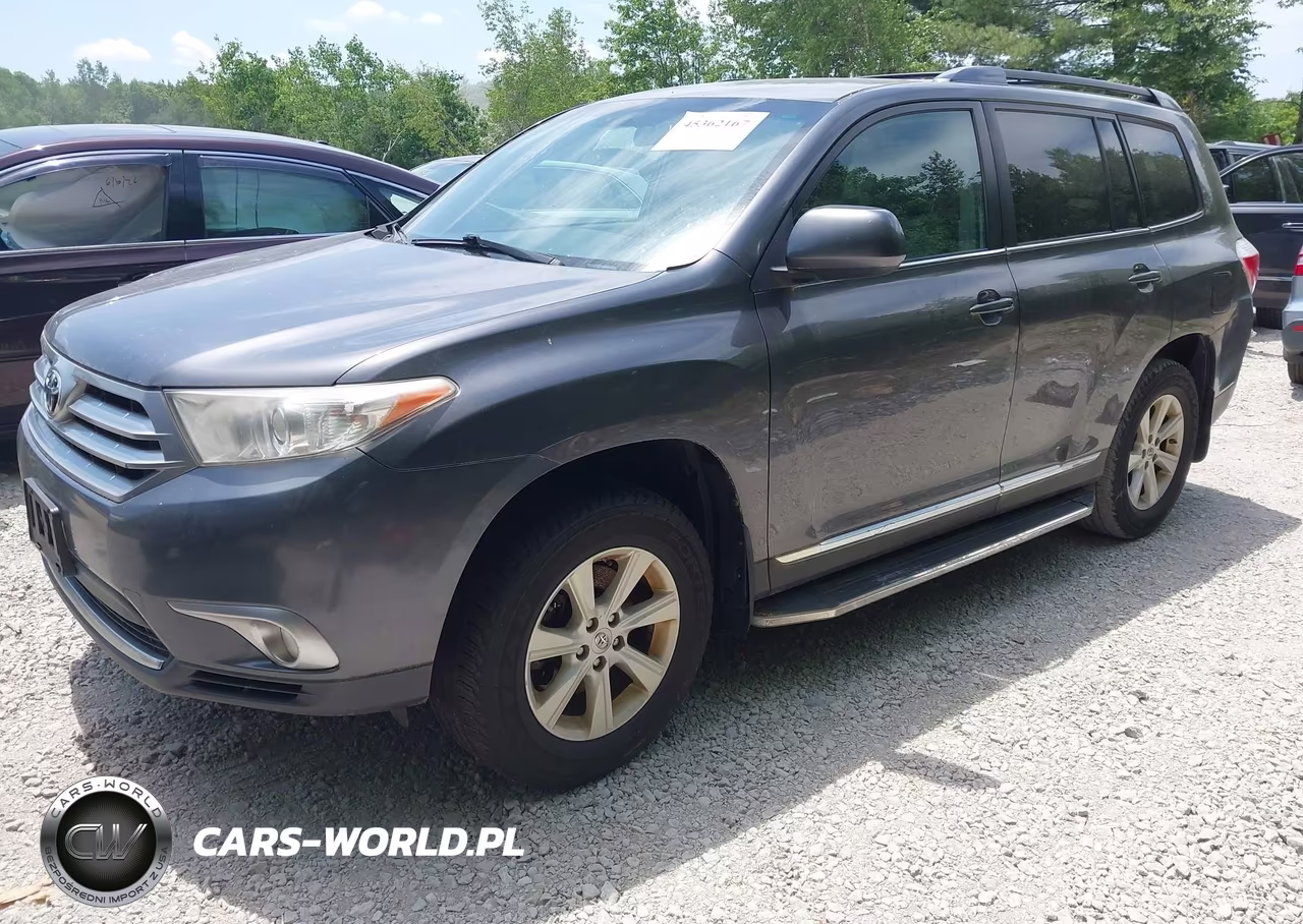 2013 Toyota Highlander Base Plus V6 VIN:5TDBK3EH0DS237271 - 2