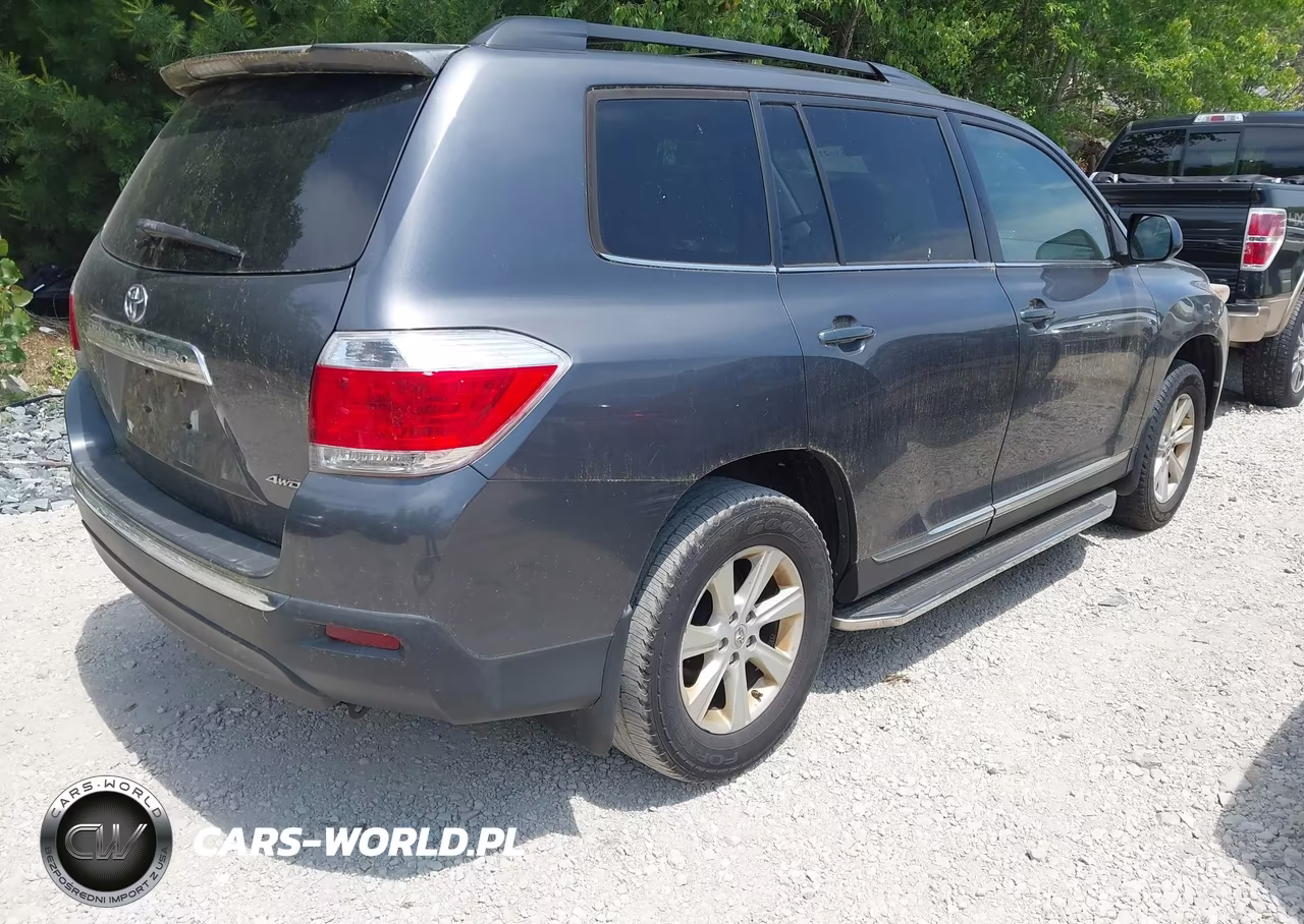 2013 Toyota Highlander Base Plus V6 VIN:5TDBK3EH0DS237271 - 4