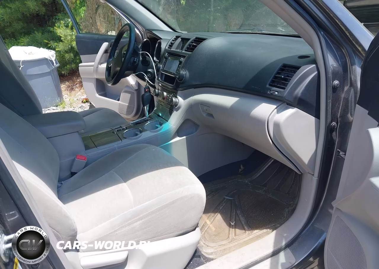 2013 Toyota Highlander Base Plus V6 VIN:5TDBK3EH0DS237271 - 5