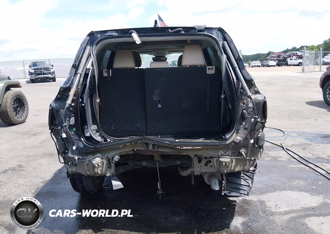 2020 Toyota Highlander Limited VIN:5TDYZRAH8LS020550 - 17