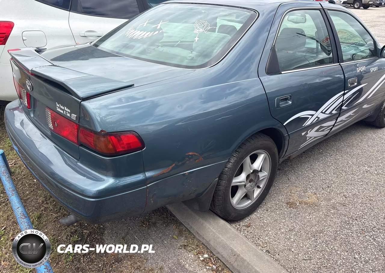 2001 Toyota Camry Le VIN:4T1BG22K01U866933 - 4