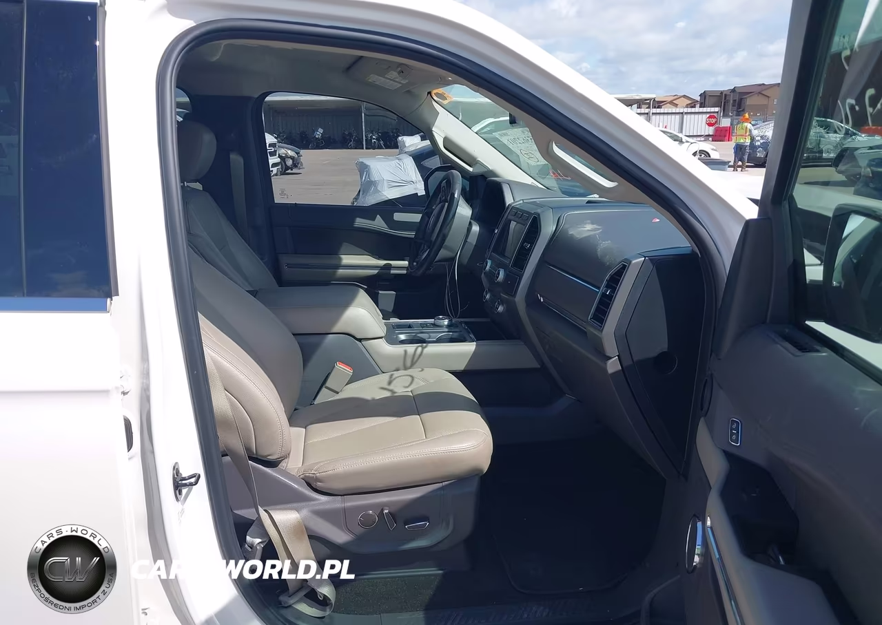 2019 Ford Expedition Xlt VIN:1FMJU1HT5KEA81673 - 5