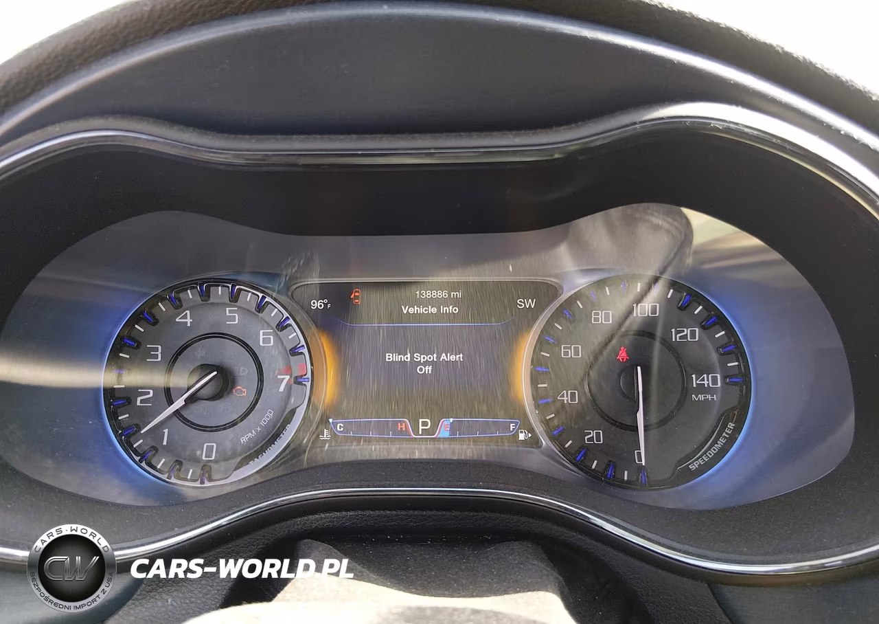2015 Chrysler 200 S VIN:1C3CCCDG4FN589633 - 7