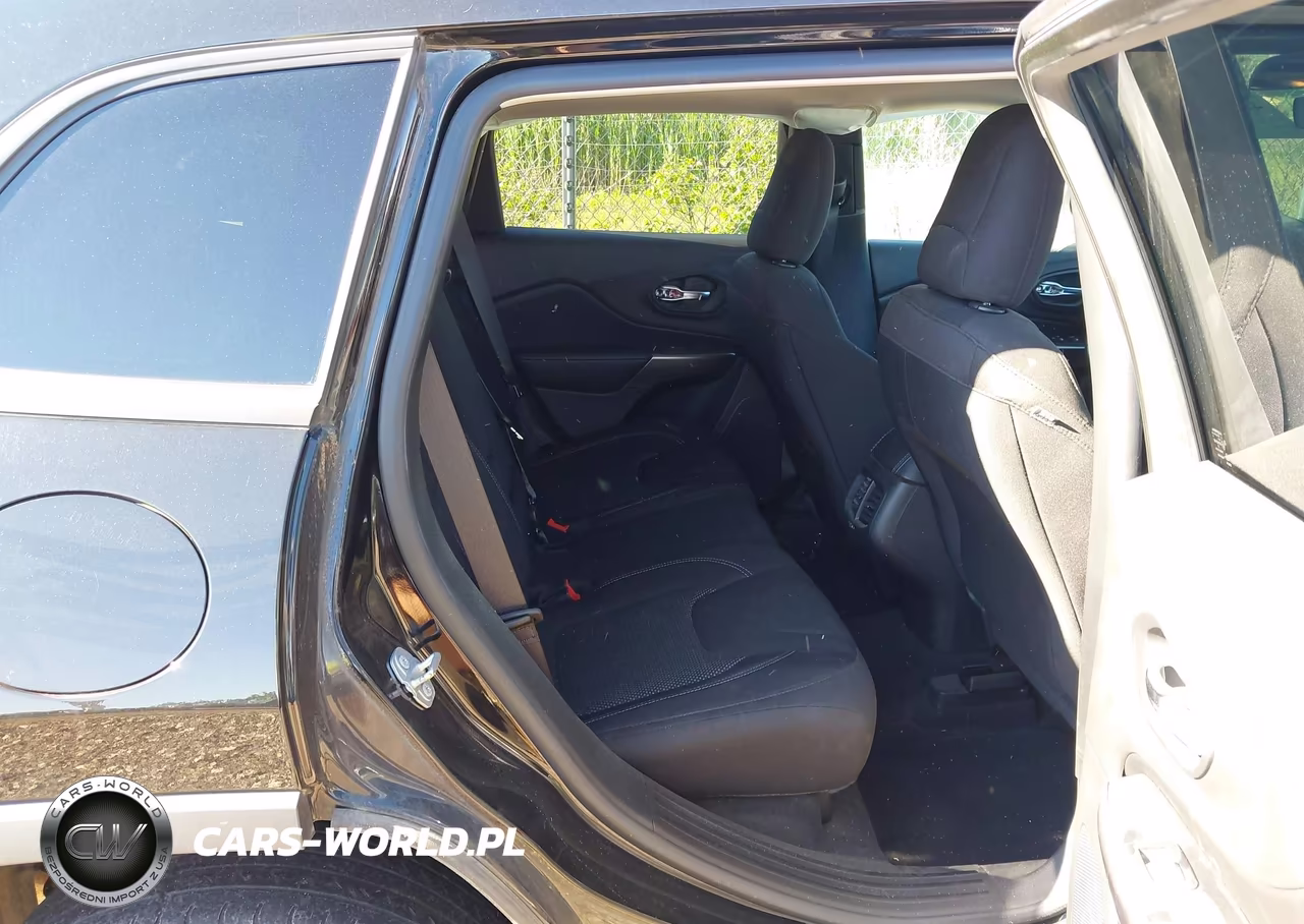 2020 Jeep Cherokee Latitude Fwd VIN:1C4PJLCB9LD506420 - 8