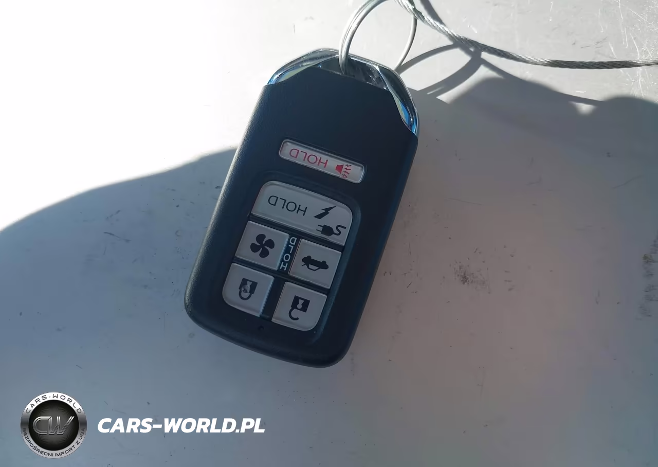 2019 Honda Clarity Plug-In Hybrid Touring VIN:JHMZC5F33KC004475 - 11