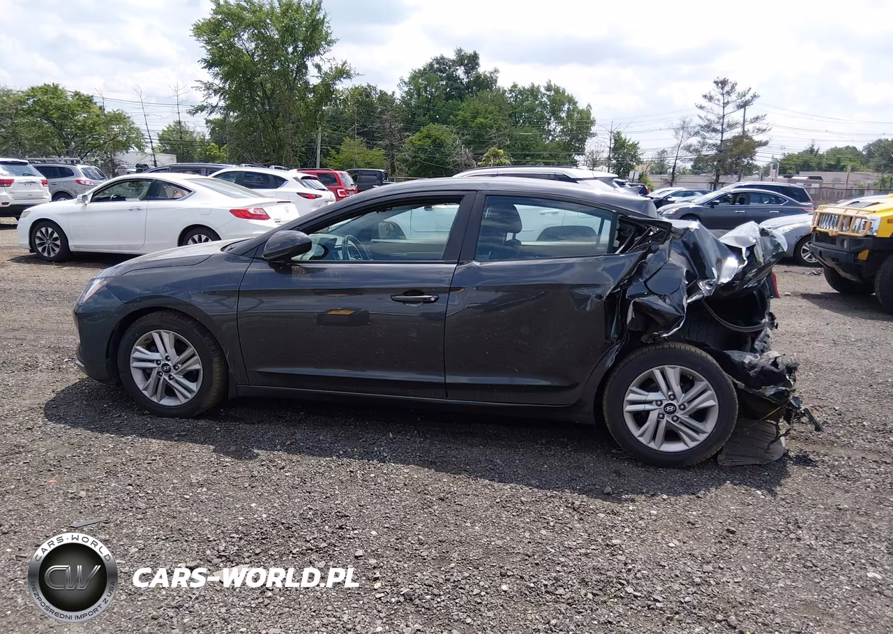2020 Hyundai Elantra Value Edition VIN:5NPD84LFXLH605376 - 14